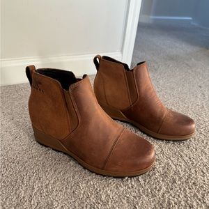 Sorel Evie II Wedge Chelsea Boot